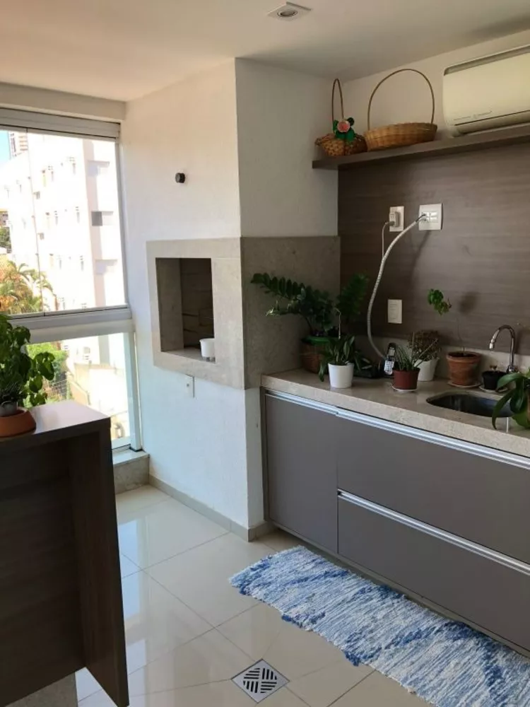 Apartamento à venda com 3 quartos, 190m² - Foto 5