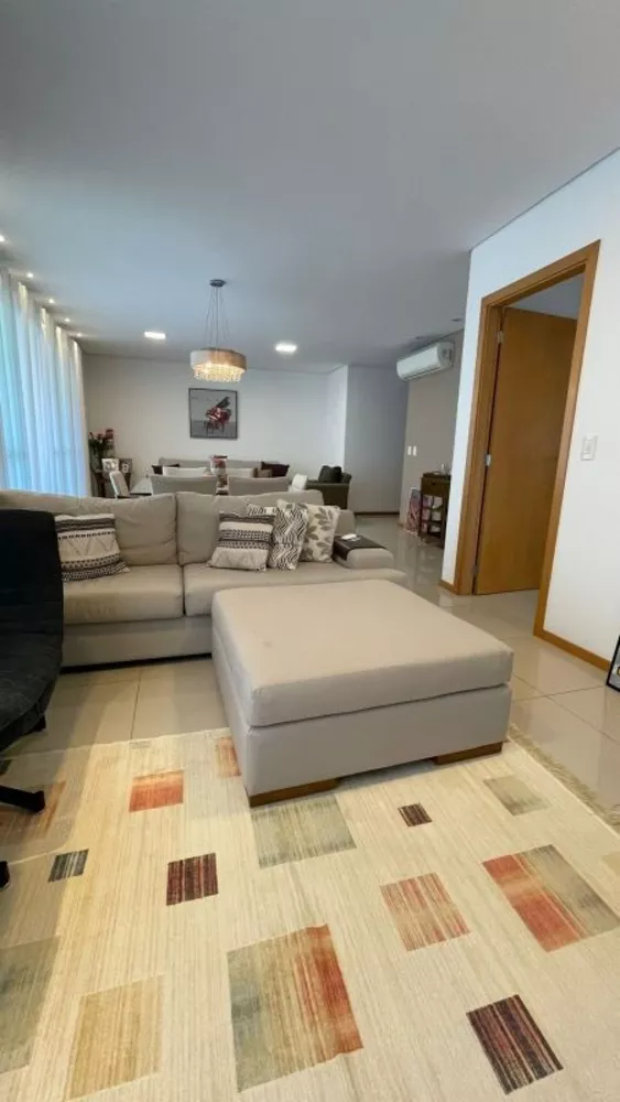 Apartamento à venda com 3 quartos, 190m² - Foto 3