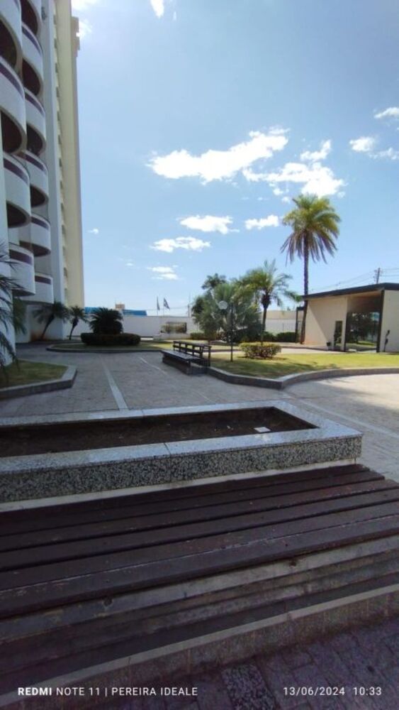 Apartamento à venda com 3 quartos, 143m² - Foto 4