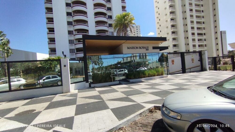 Apartamento à venda com 3 quartos, 143m² - Foto 1
