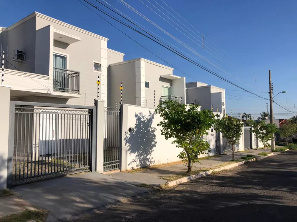 Sobrado à venda com 3 quartos, 122m² - Foto 1