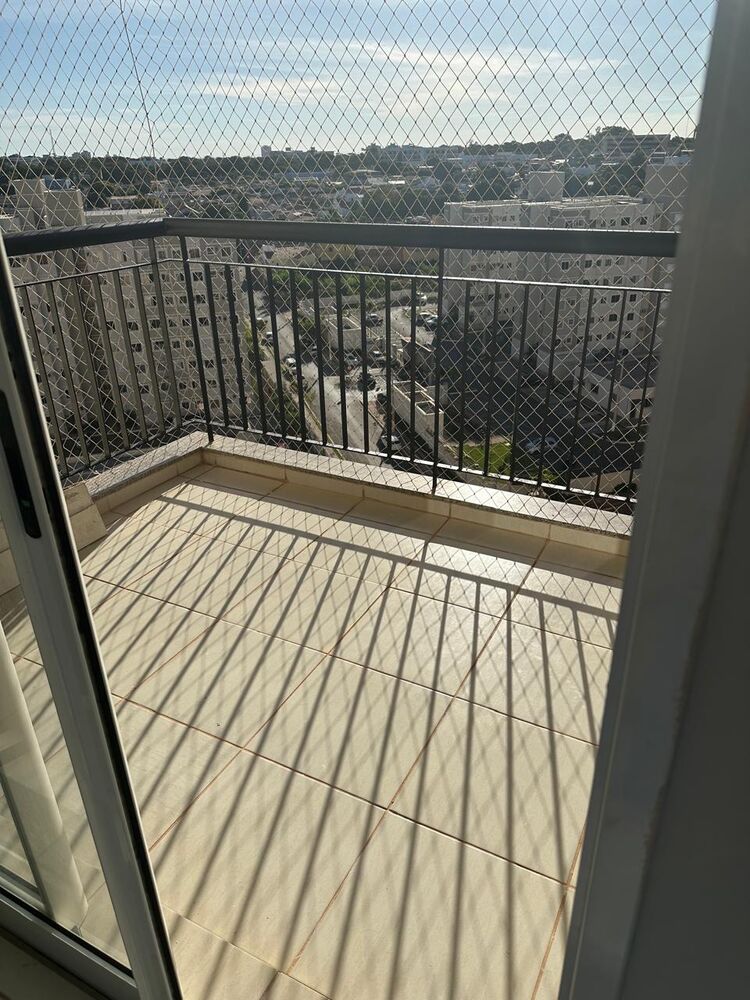 Apartamento à venda com 2 quartos, 64m² - Foto 2
