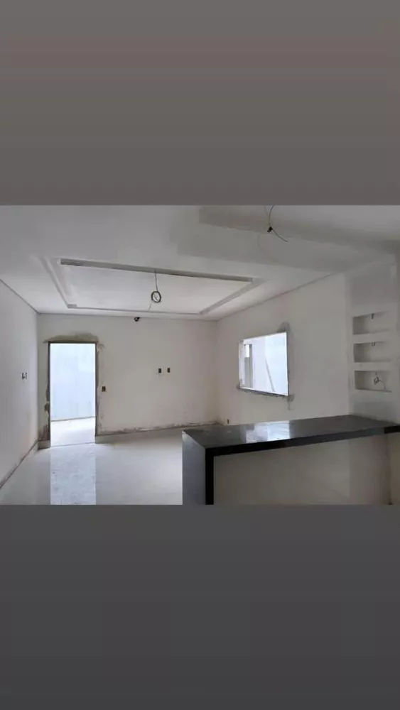 Casa à venda com 3 quartos, 177m² - Foto 5