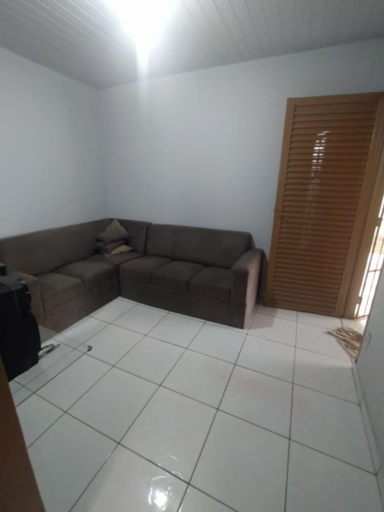 Casa à venda com 2 quartos, 55m² - Foto 1