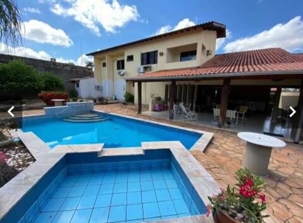 Casa à venda com 4 quartos, 405m² - Foto 1