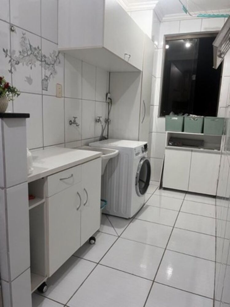 Apartamento à venda com 2 quartos, 70m² - Foto 6