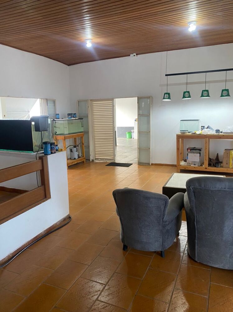 Casa à venda com 6 quartos, 517m² - Foto 2
