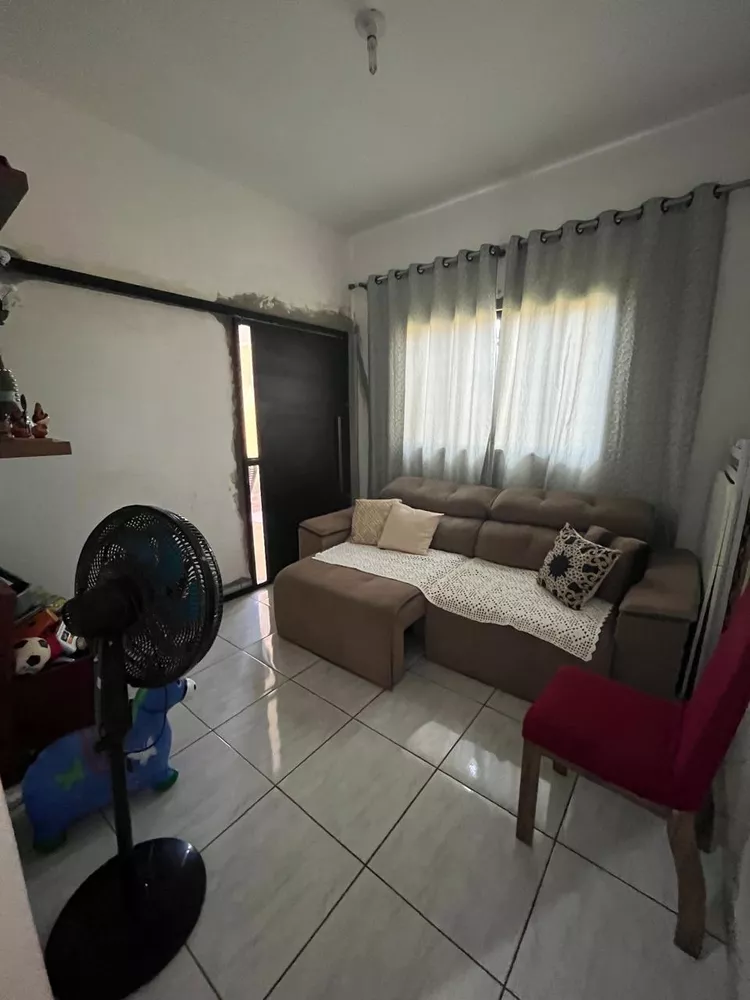 Casa à venda com 2 quartos, 60m² - Foto 13