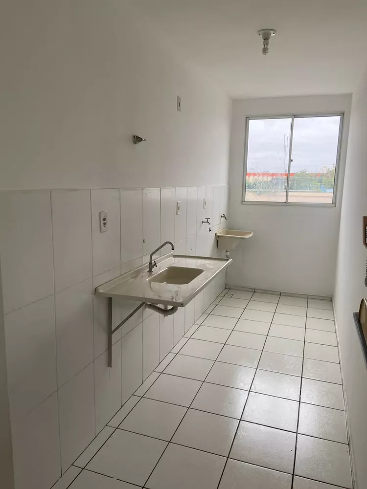 Apartamento à venda com 2 quartos, 43m² - Foto 2