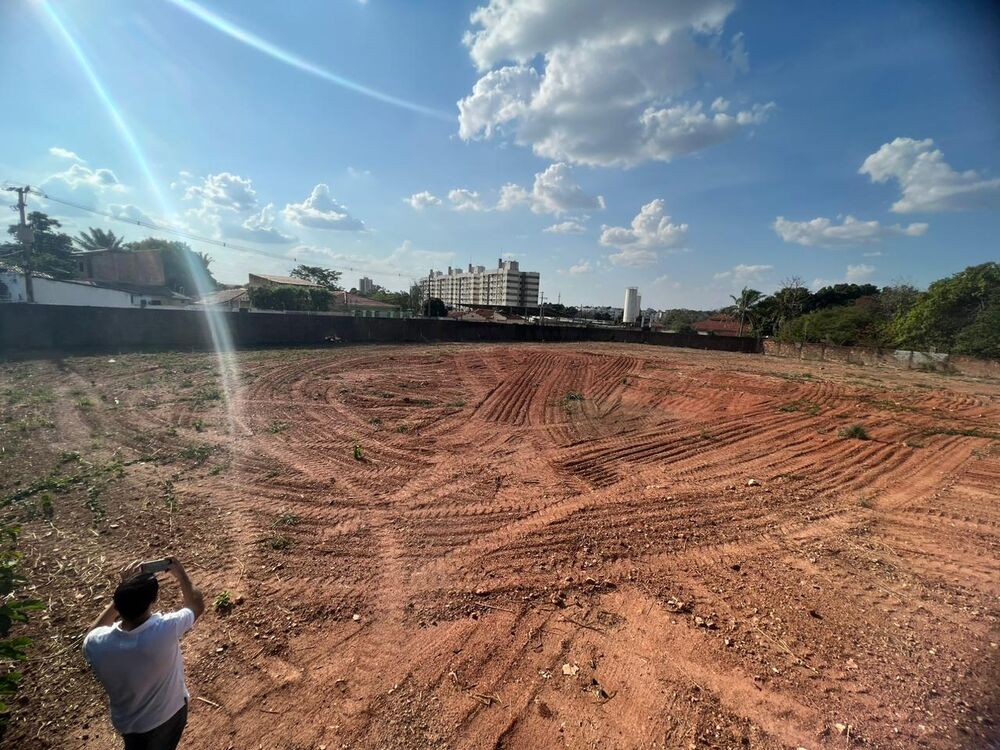 Terreno à venda, 4100m² - Foto 1