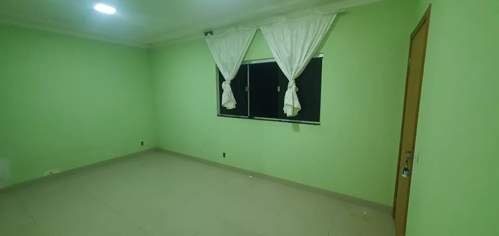 Casa à venda com 2 quartos, 150m² - Foto 3