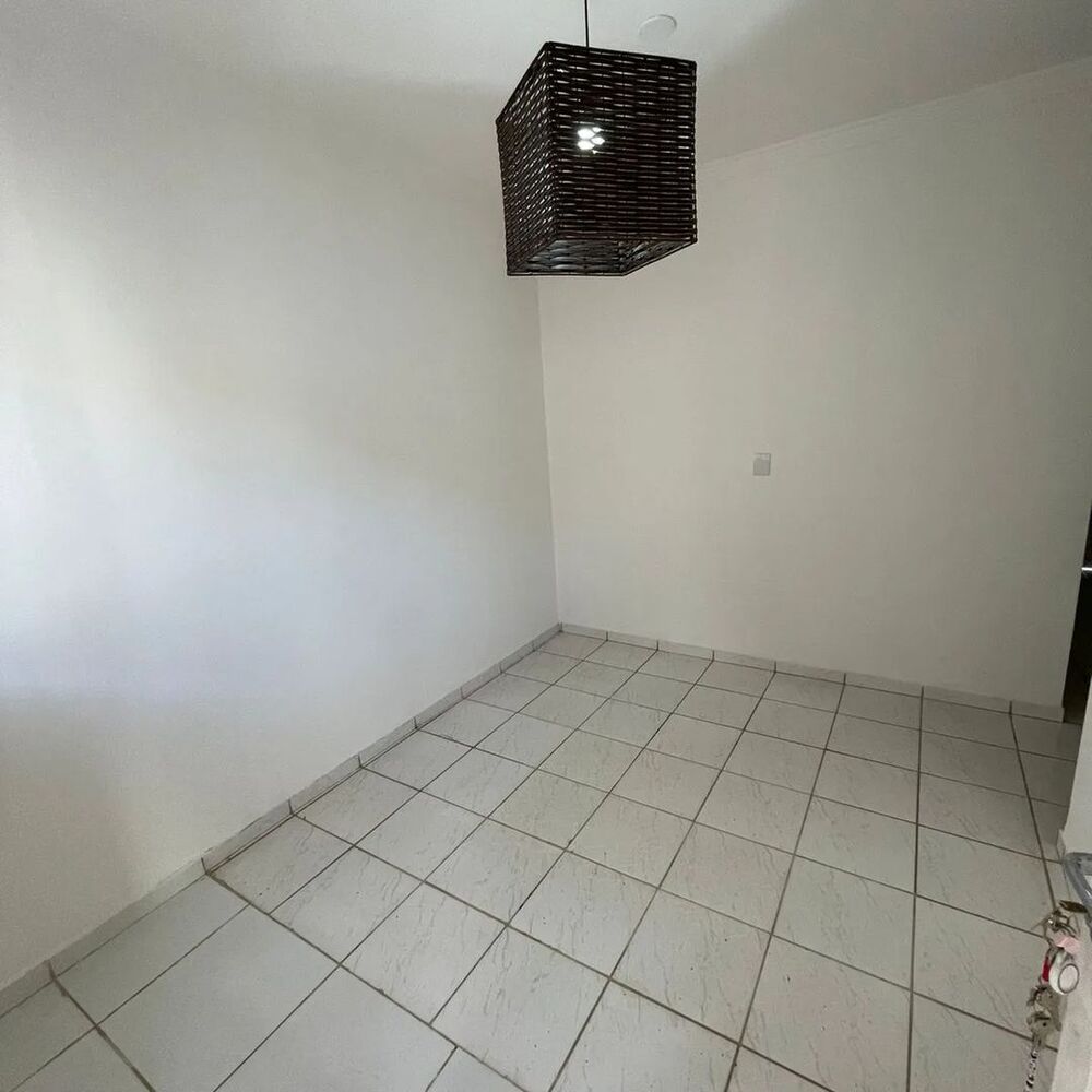 Casa à venda com 2 quartos, 110m² - Foto 5