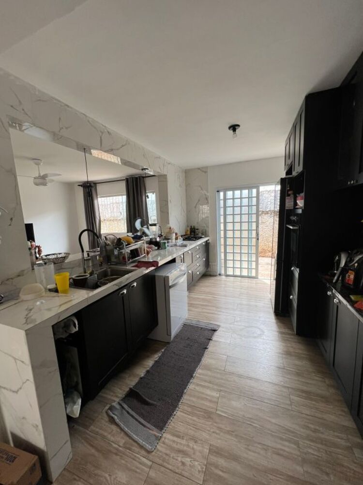 Casa à venda com 3 quartos, 180m² - Foto 7