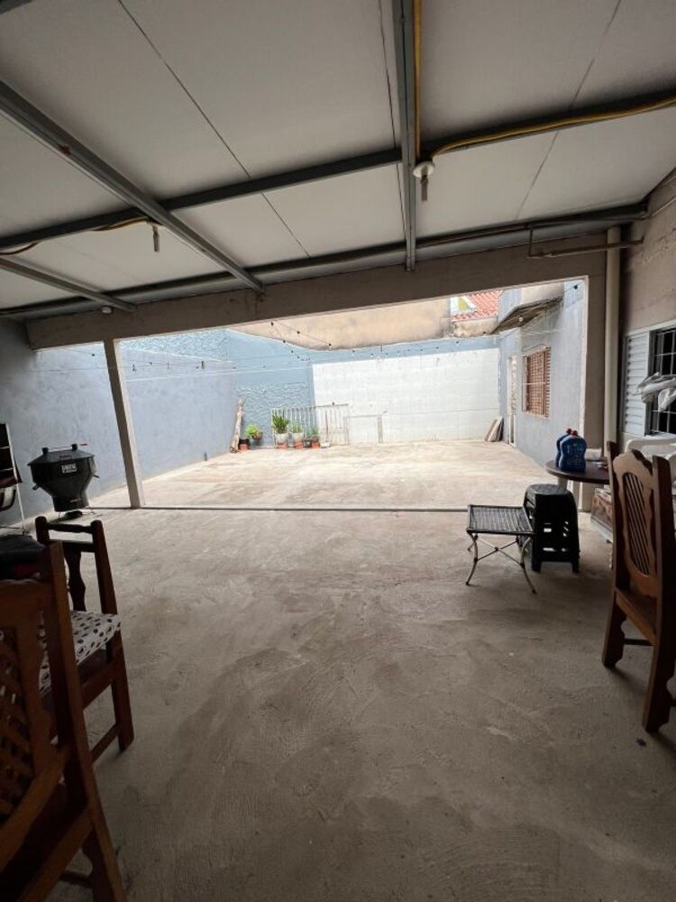 Casa à venda com 3 quartos, 180m² - Foto 11