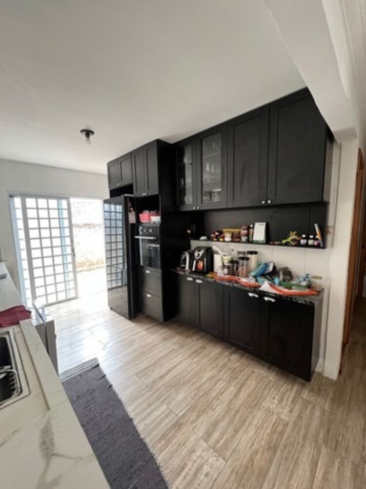 Casa à venda com 3 quartos, 180m² - Foto 3
