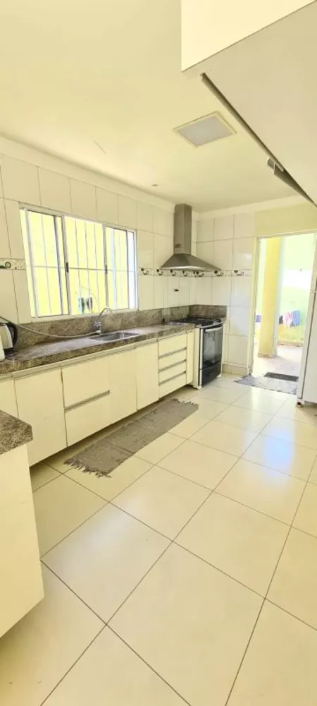 Casa à venda com 3 quartos, 170m² - Foto 7