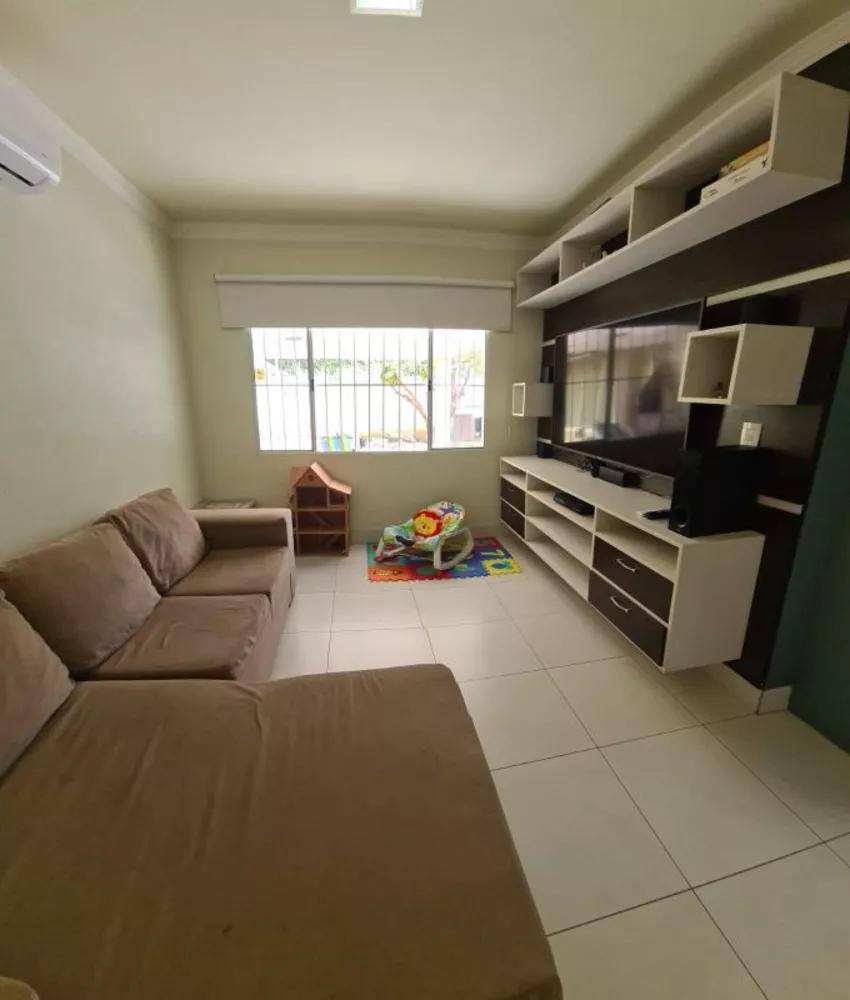 Casa à venda com 3 quartos, 170m² - Foto 3