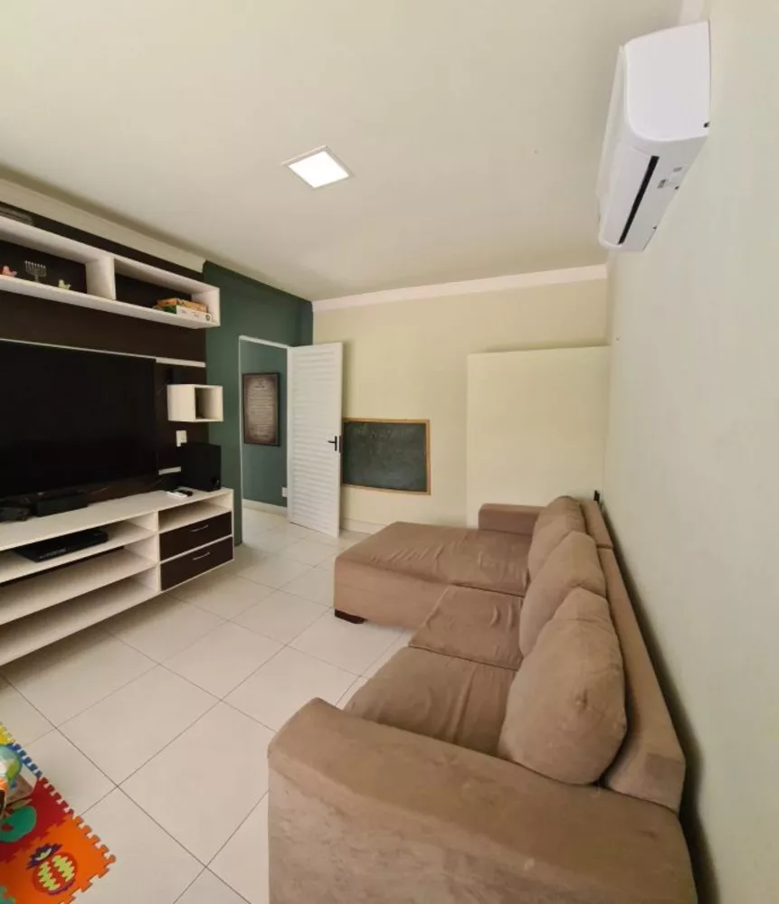 Casa à venda com 3 quartos, 170m² - Foto 4