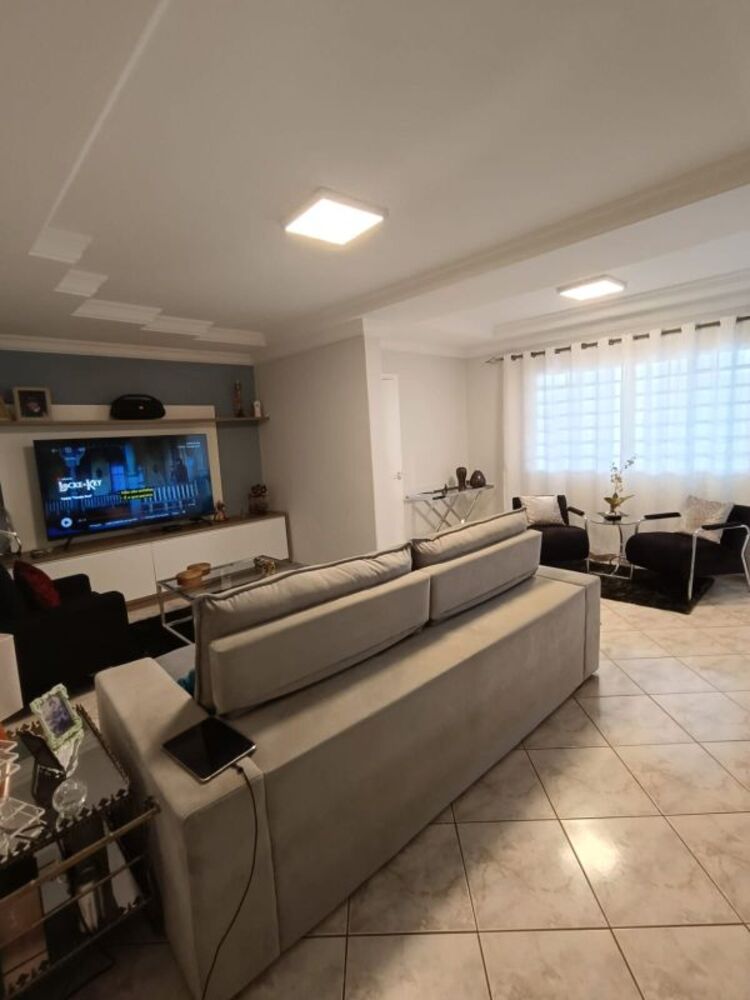 Casa, 4 quartos, 201 m² - Foto 4