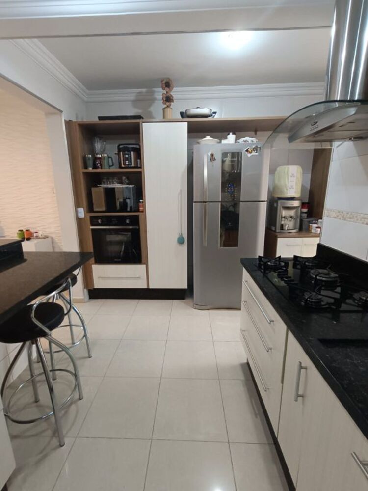 Casa, 4 quartos, 201 m² - Foto 3