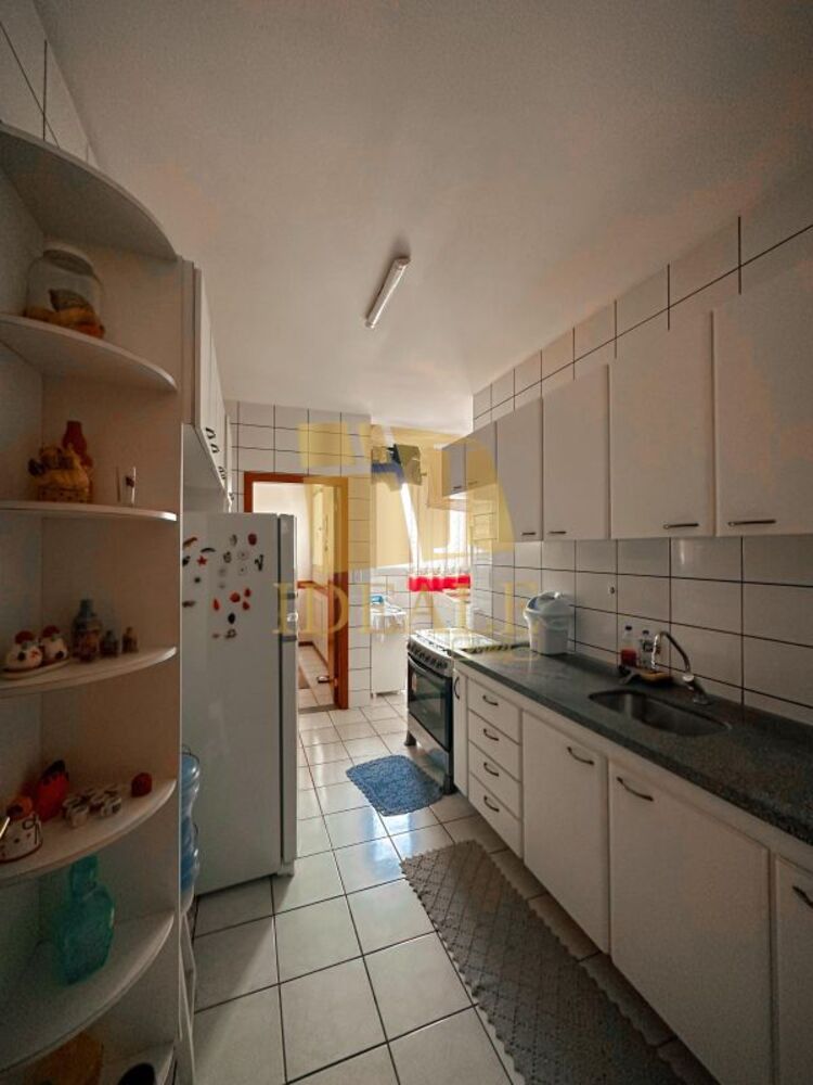 Apartamento à venda com 3 quartos, 110m² - Foto 12