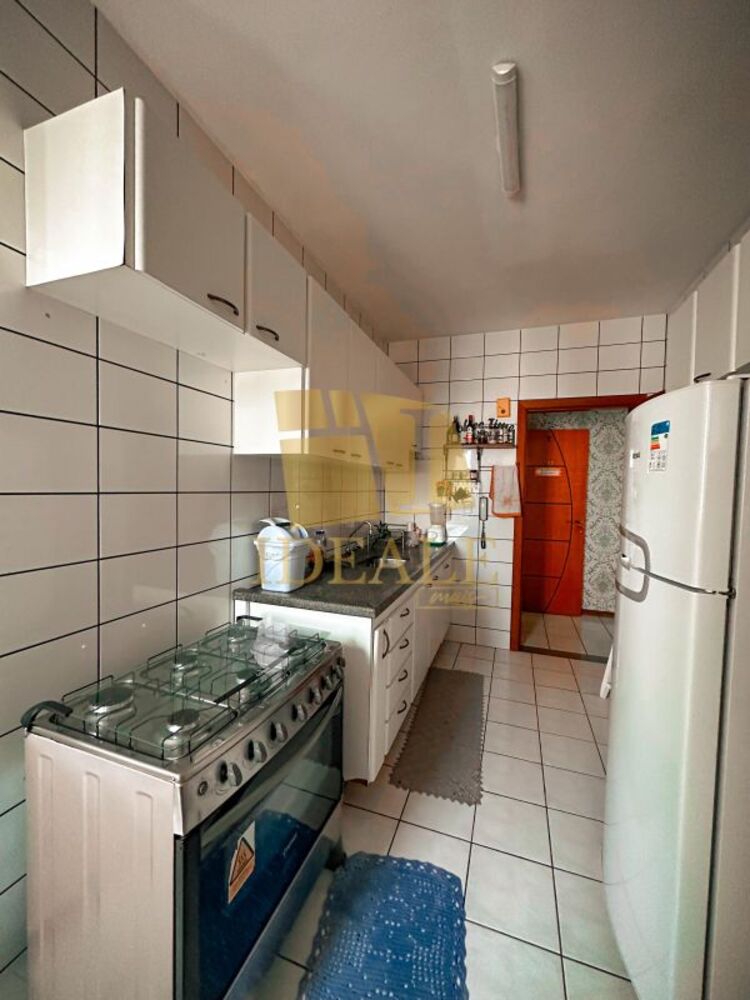 Apartamento à venda com 3 quartos, 110m² - Foto 4