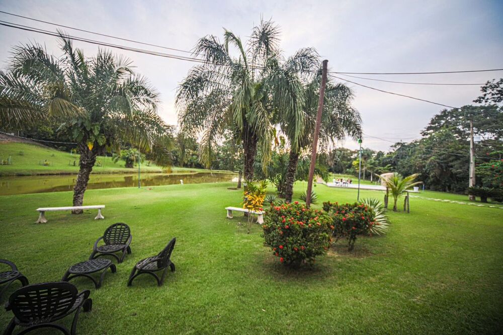 Fazenda à venda com 6 quartos, 42m² - Foto 1