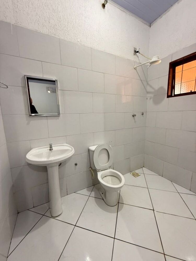 Casa à venda com 3 quartos, 119m² - Foto 2