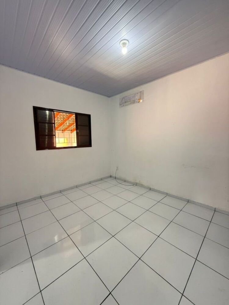 Casa à venda com 3 quartos, 119m² - Foto 3