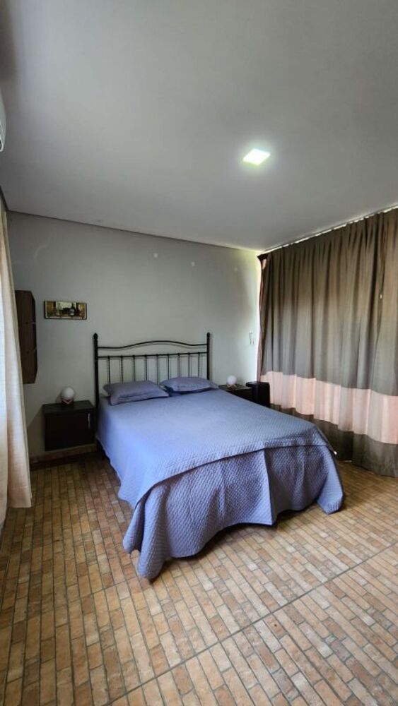 Chácara à venda com 4 quartos, 250m² - Foto 12