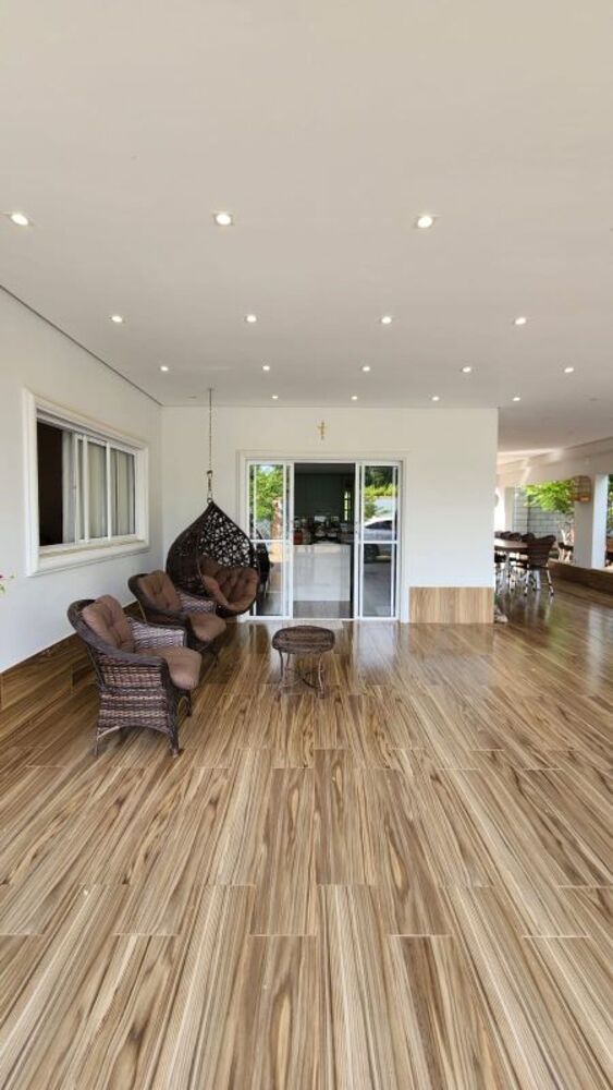 Chácara à venda com 4 quartos, 250m² - Foto 4