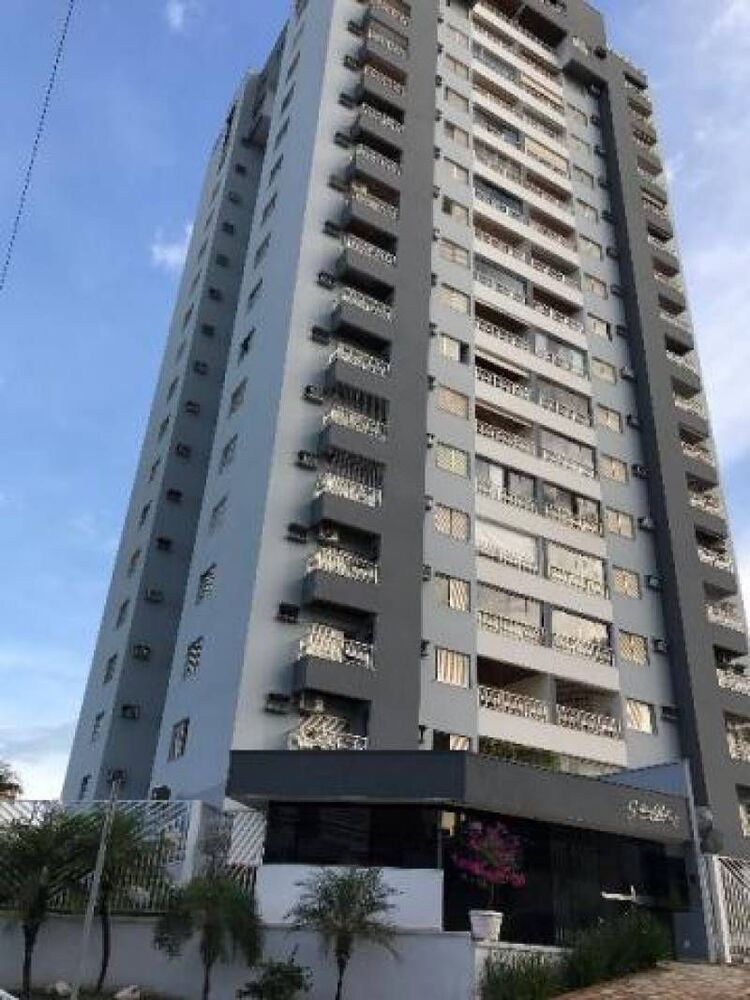 Apartamento à venda com 3 quartos, 140m² - Foto 1