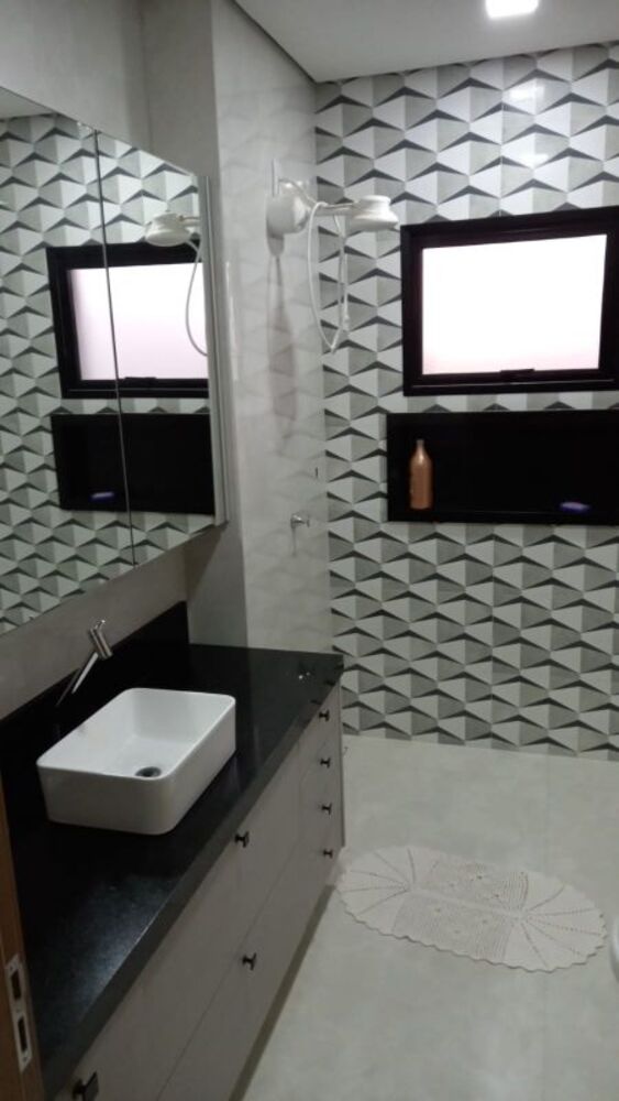 Casa de Condomínio à venda com 4 quartos, 289m² - Foto 3