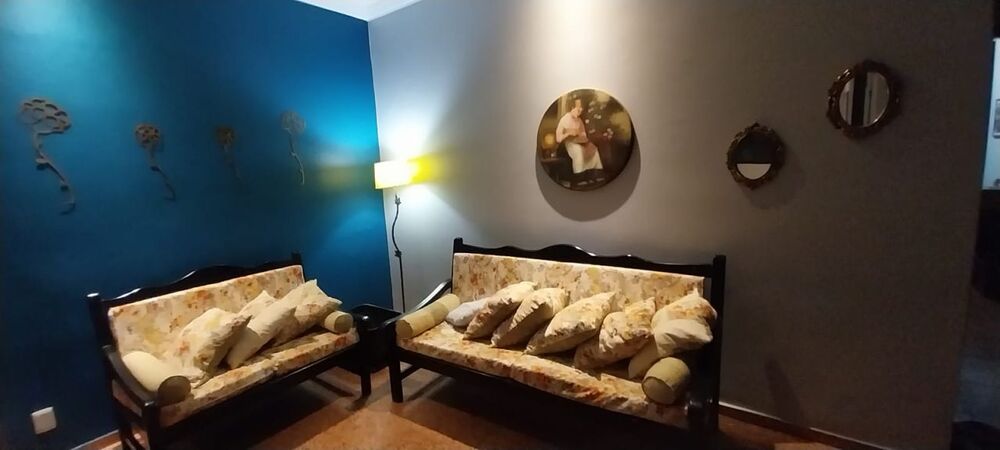 Casa à venda com 4 quartos, 227m² - Foto 1