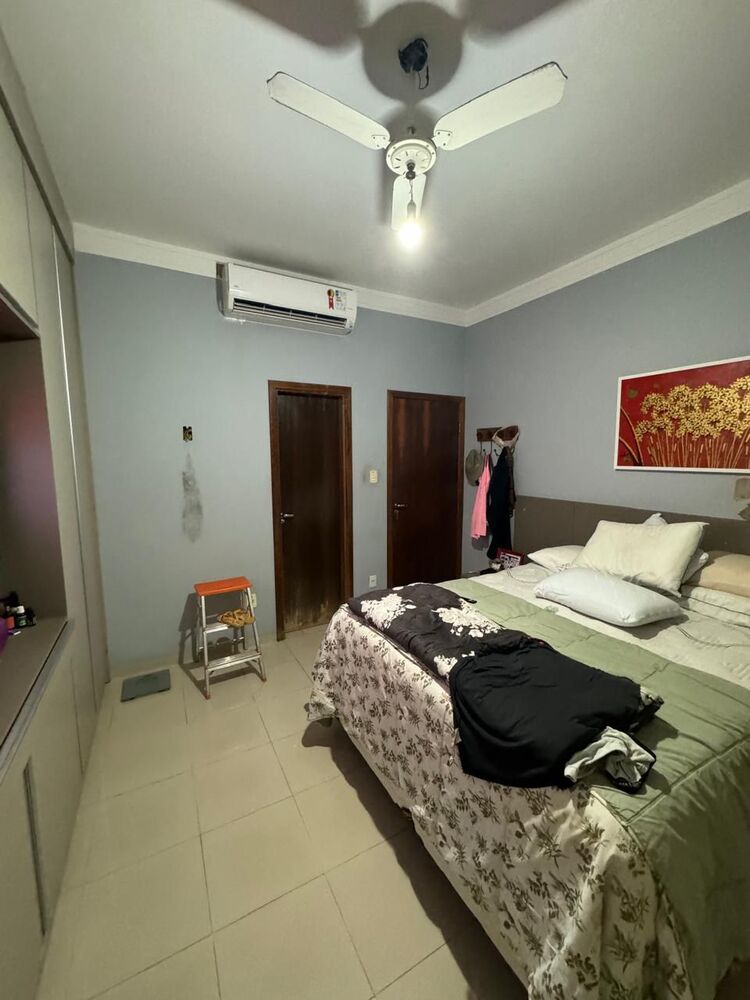 Casa à venda com 3 quartos, 314m² - Foto 7