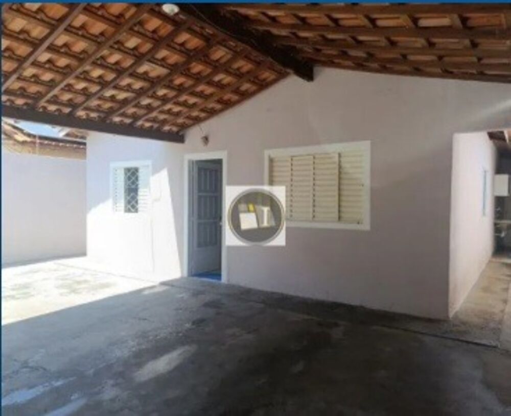 Casa à venda com 3 quartos, 135m² - Foto 2