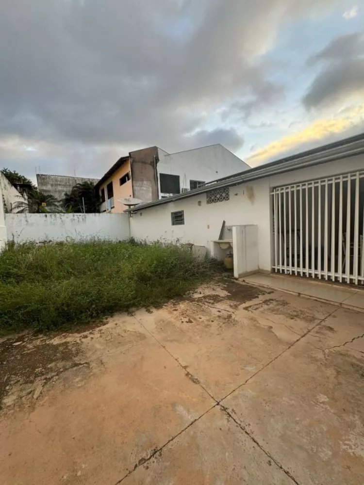 Casa à venda com 5 quartos, 257m² - Foto 2