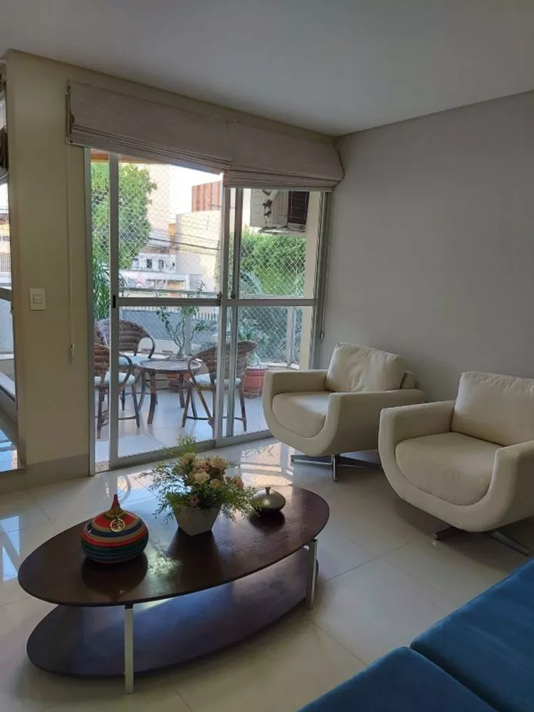 Apartamento à venda com 3 quartos, 150m² - Foto 3