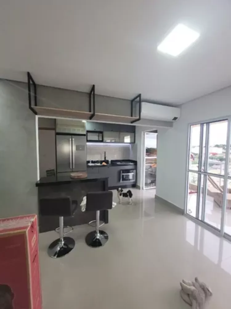 Apartamento à venda com 3 quartos, 97m² - Foto 1