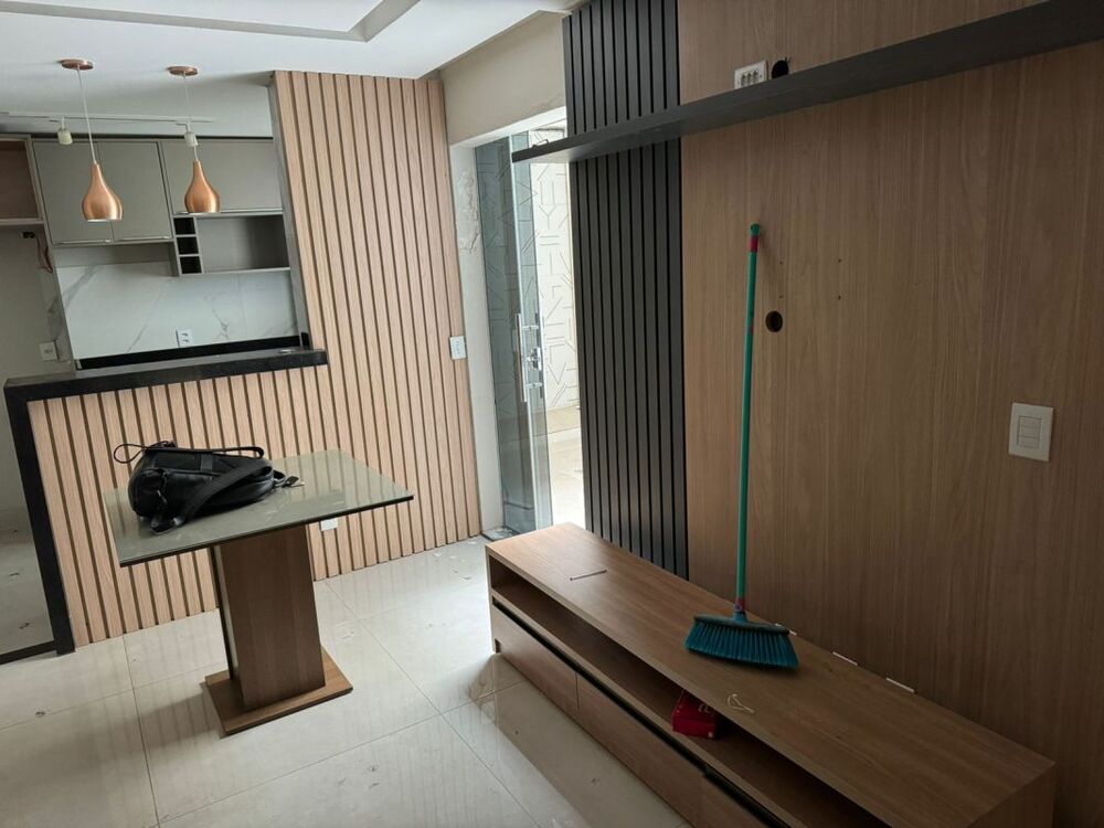 Apartamento à venda com 2 quartos, 62m² - Foto 4
