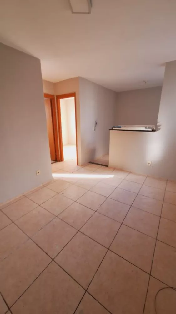 Apartamento à venda com 2 quartos, 40m² - Foto 2