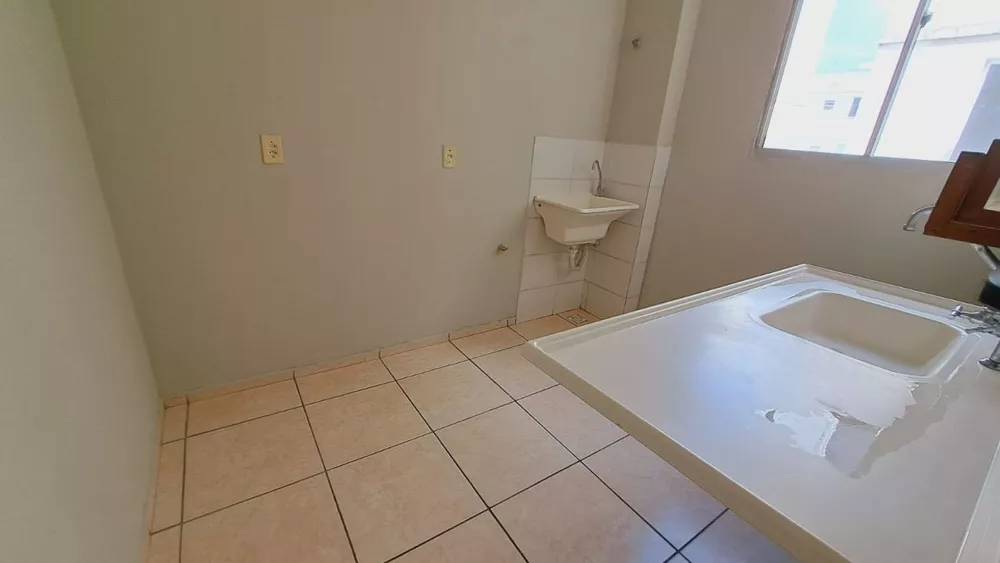 Apartamento à venda com 2 quartos, 40m² - Foto 4