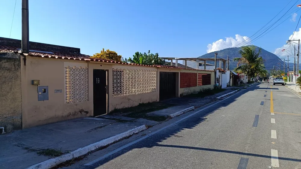 Casa, 3 quartos, 215 m² - Foto 1