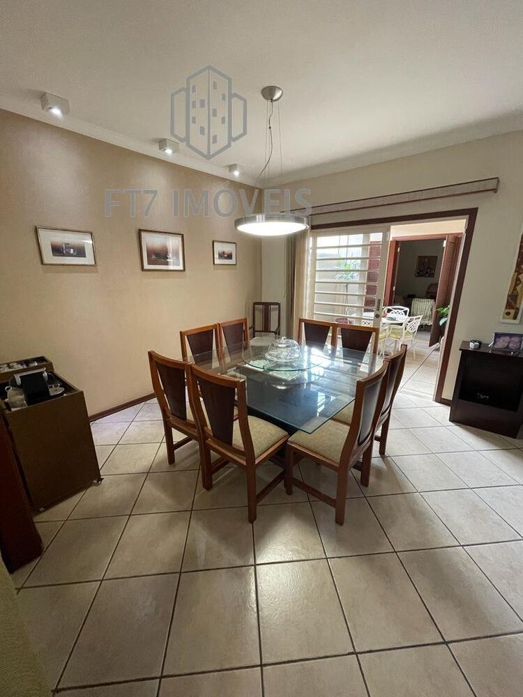 Casa, 4 quartos, 258 m² - Foto 13