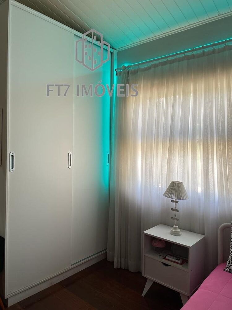 Casa, 4 quartos, 224 m² - Foto 2