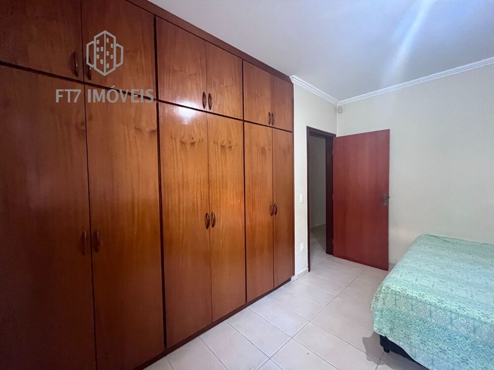 Casa, 3 quartos, 181 m² - Foto 2