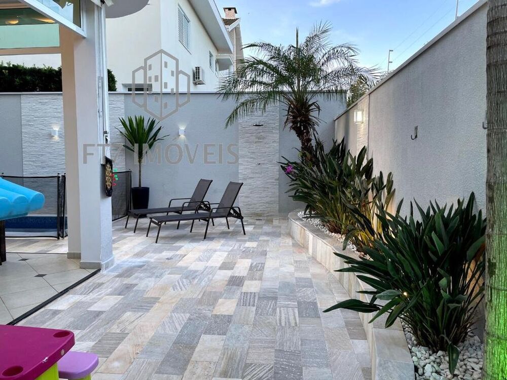 Casa, 3 quartos, 327 m² - Foto 37