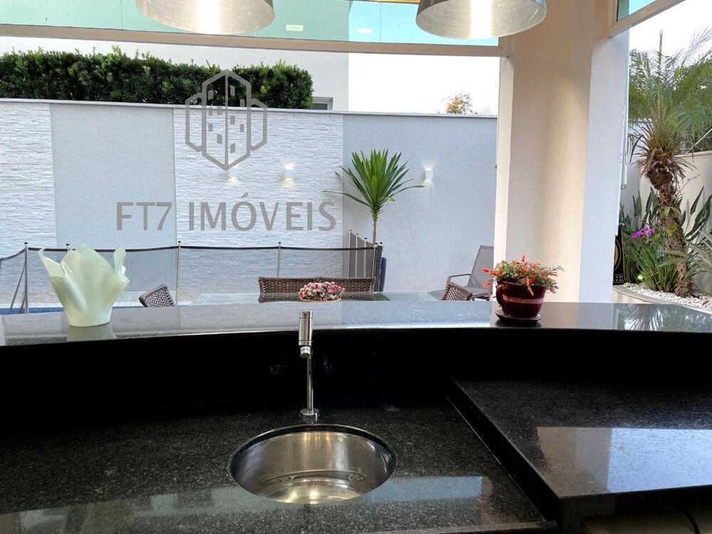 Casa, 3 quartos, 327 m² - Foto 30