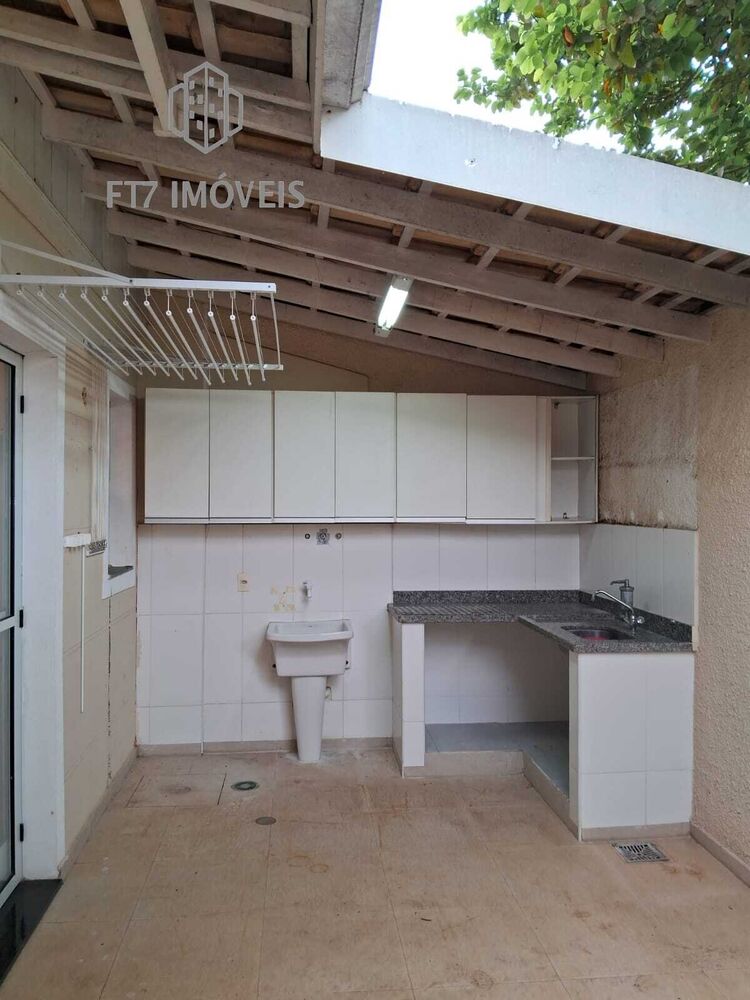 Casa à venda e aluguel com 3 quartos, 80m² - Foto 9