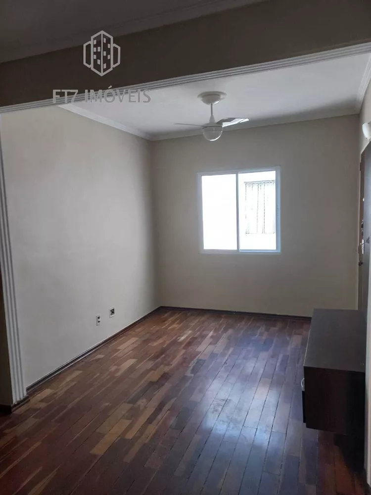 Apartamento à venda com 3 quartos, 95m² - Foto 1